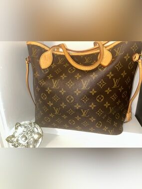 Louis Vuitton Neverfull MM